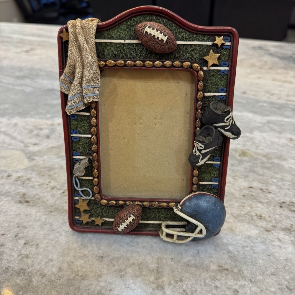 VTG 90s Play Action Picture Frame Resin 3D Football Sports 3x5 Photo Portrait